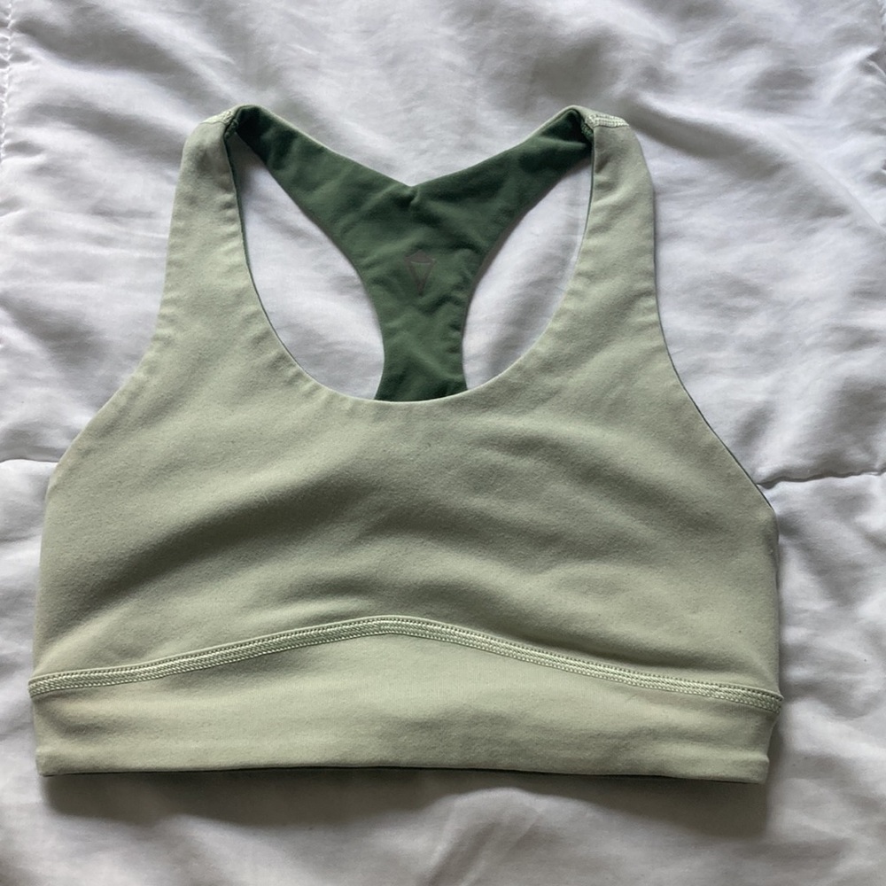 Ivivva Racerback Sports Bra Reversible - Picture 3 of 3